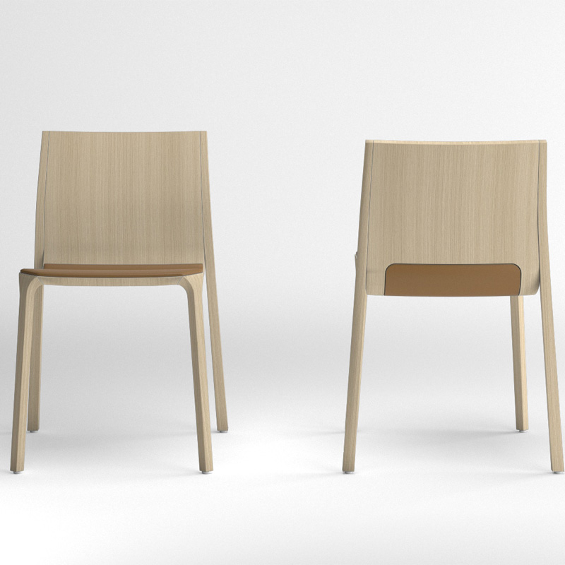 Silla "SILU" de madera roble