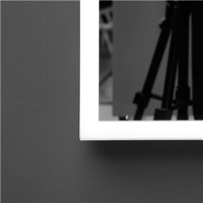 Espejo SUIZA con LED y marco negro