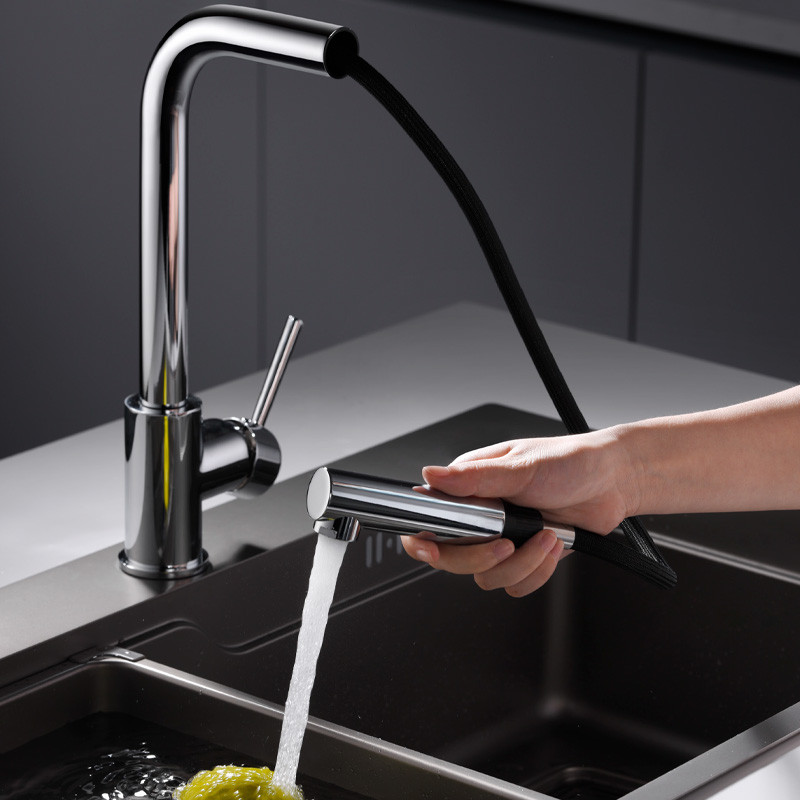 Grifo cocina extensible SENA: acabados PVD con caño flexible negro