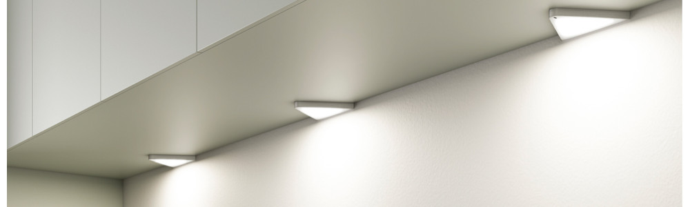 Focos LED para cocina, para integrarlos en los armarios altos
