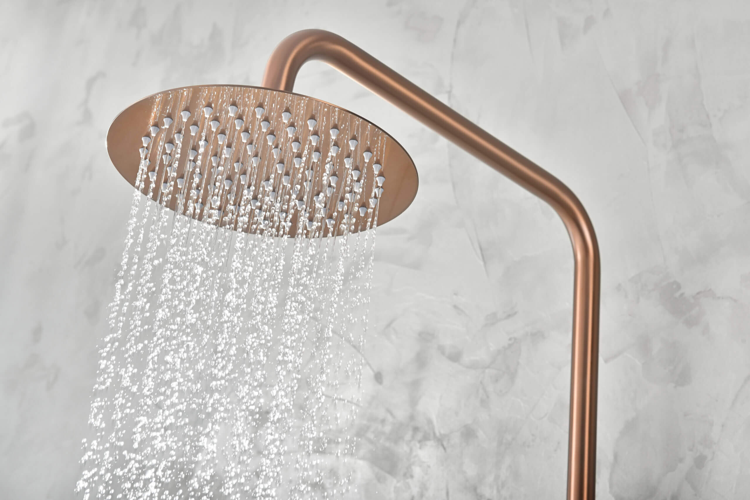 columna ducha oro rosa cepillado cobre MONZA de imex con rociador redondo PVD