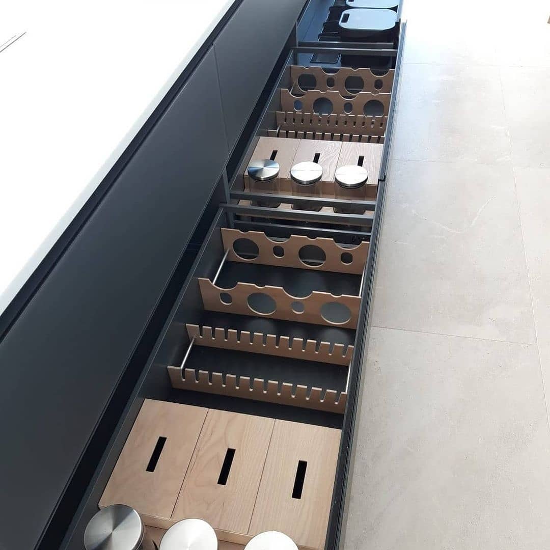 Cubertero para cajón de cocina RIMA: combina Roble con Negro