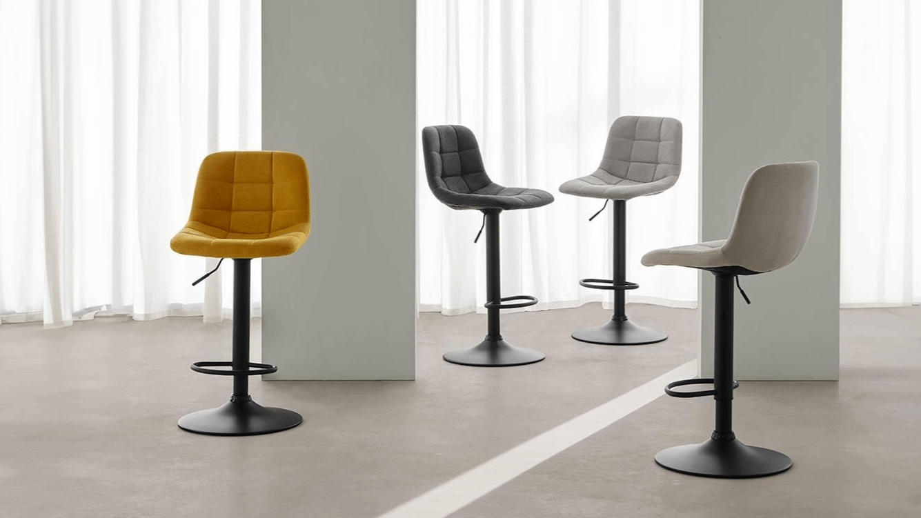 taburete ajustable en altura giratorio con respaldo acolchado tapizado ASHA de Somcasa